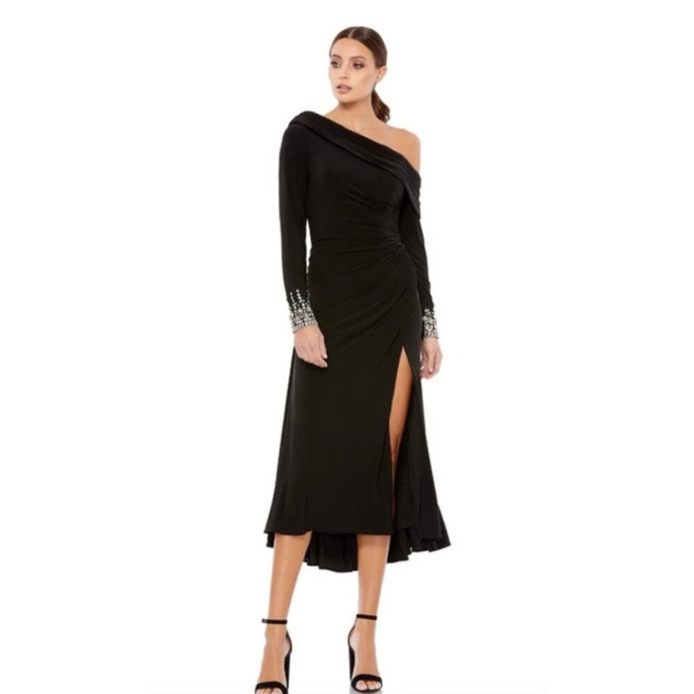 MAC DUGGAL Dress Size 8 Evening Gown Black NEW Embellished Gem Sleeves Midi